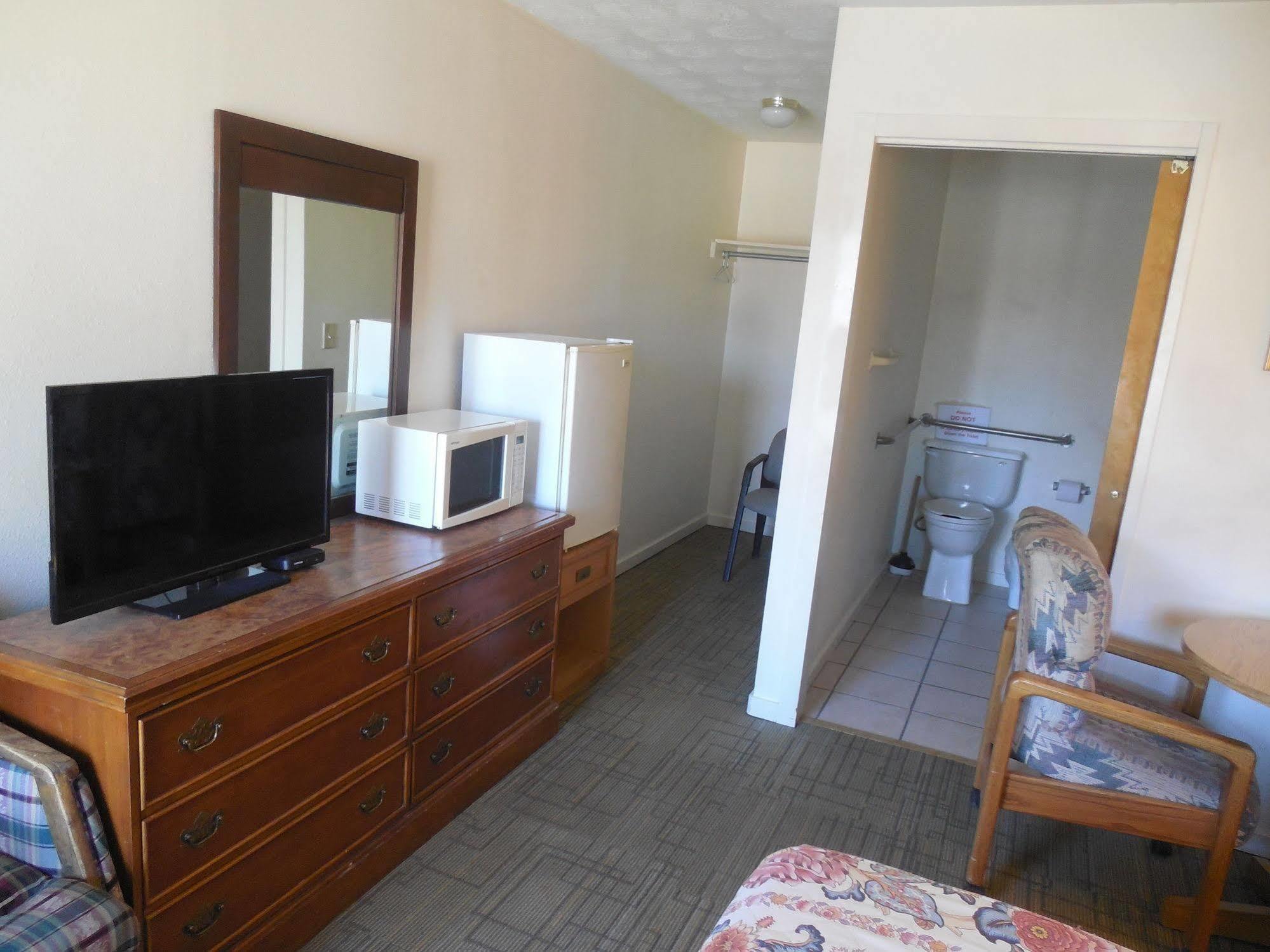 Ute Motel Fountain Ngoại thất bức ảnh